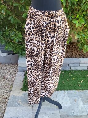 Attitudes by Renee Leopard Print Como Jersey Jogger